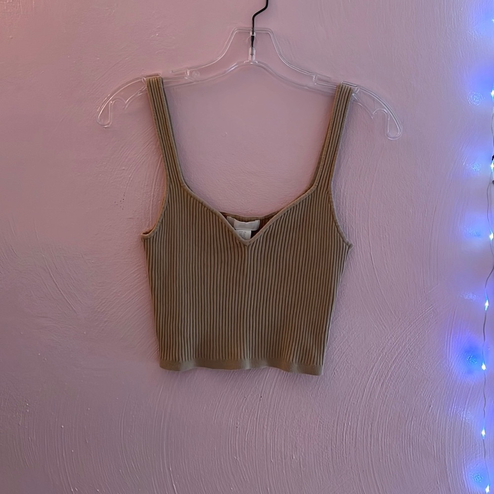 NWOT H&M Cropped Tank Top